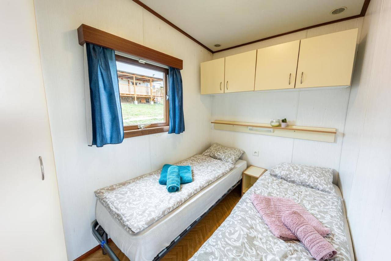 Mobilheim Chalet - Vyrovicka Prehrada Vyrovice 外观 照片