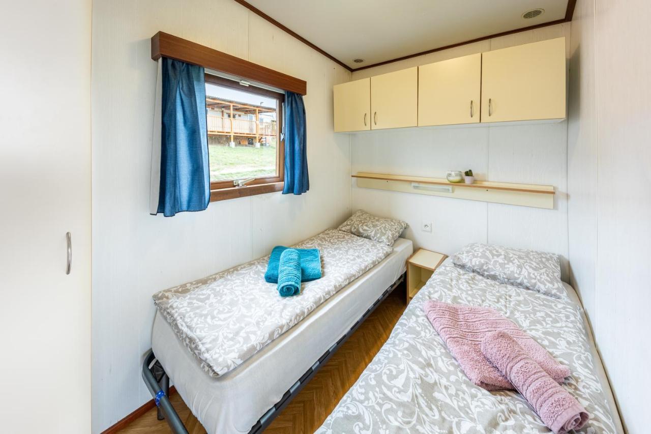 Mobilheim Chalet - Vyrovicka Prehrada Vyrovice 外观 照片